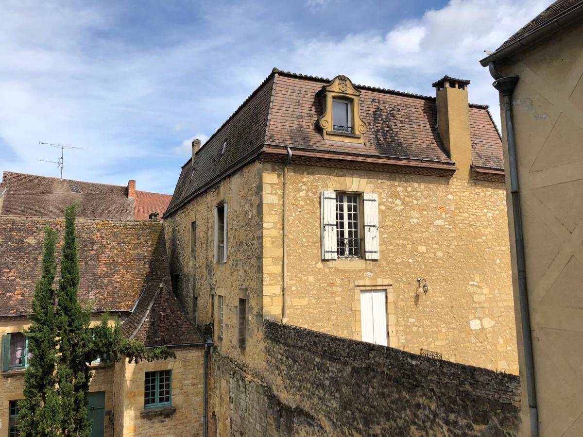 Les Appartements Chambon 萨尔拉拉卡内达 外观 照片